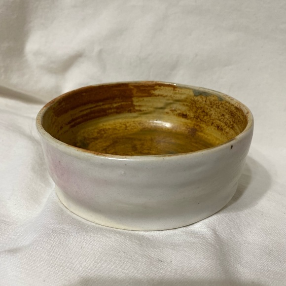 2 Hand Crafted Studio Tan Glazed Pottery Bowles Signed - Picture 10 of 15